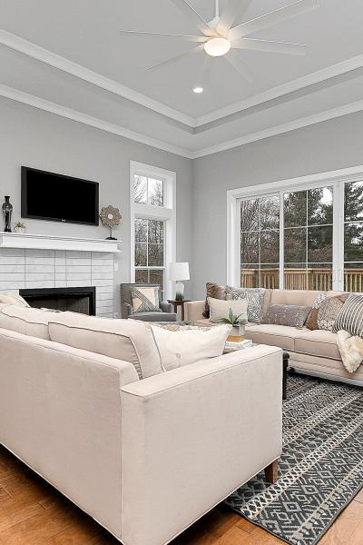 4089 Clairmont Living